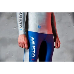 Musto Sunblock Dynamischer Langarm-Hautausschlagschutz- Hellgrau -Bester Neoprenanzug Geschäft 2020 Musto Sunblock Dynamic Rash Guard 81217 931 STUDIO SUNBLOCK DYNAMIC 003 JOE MULLAN