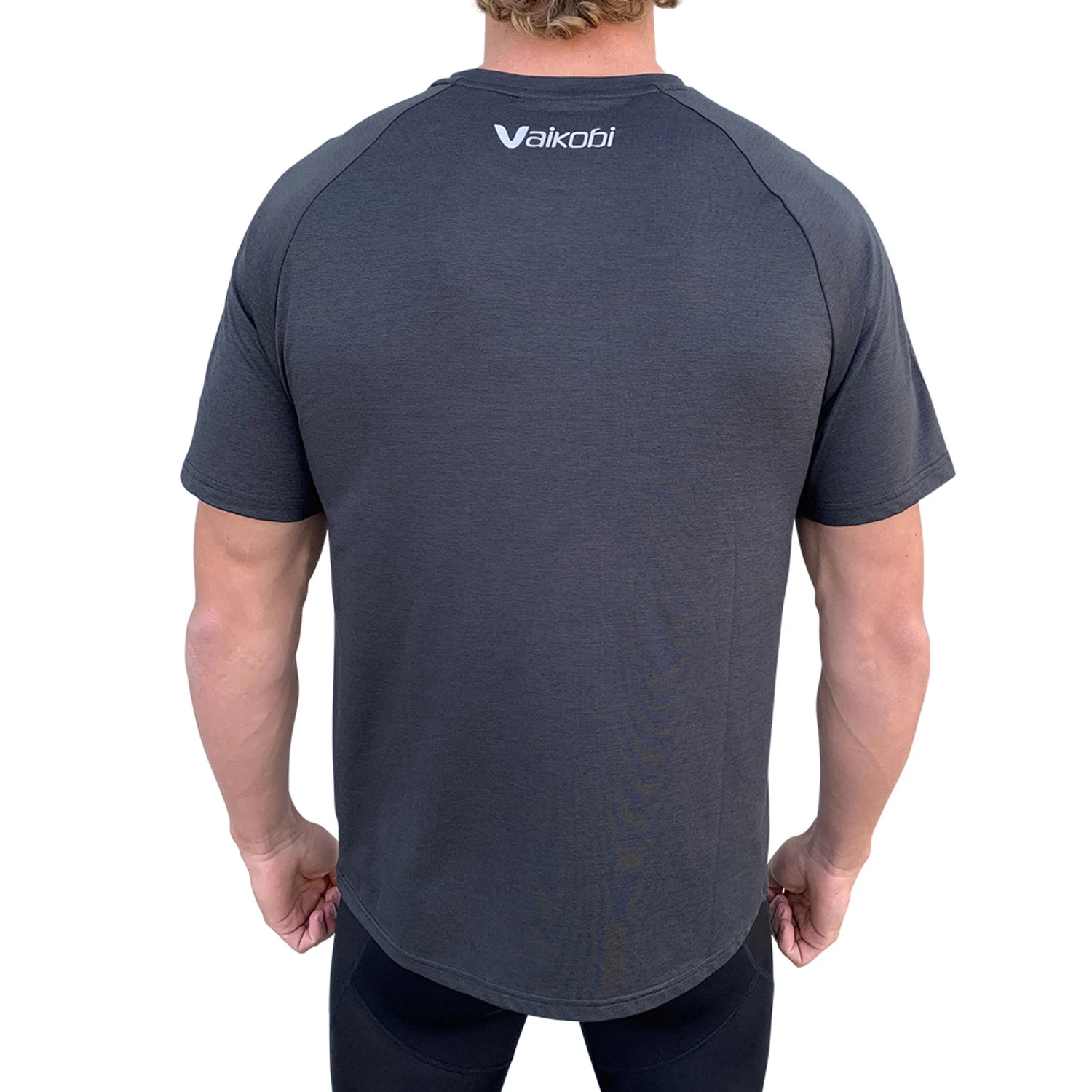 Vaikobi Tech T-Shirt Ärmel Uv50 + Ty-Shirt- Charcoal 4 Vaikobi Tech T-Shirt Ärmel Uv50 + Ty-Shirt- Charcoal – Bild 2